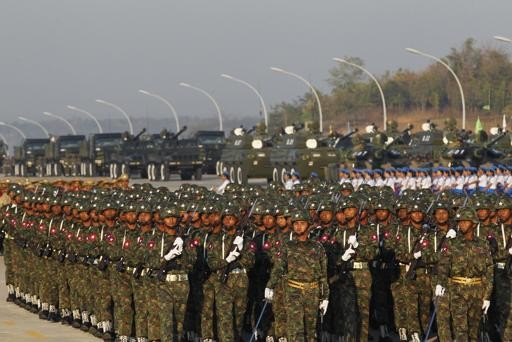 Parades marks Myanmar’s 67th Independence Day  - ảnh 1